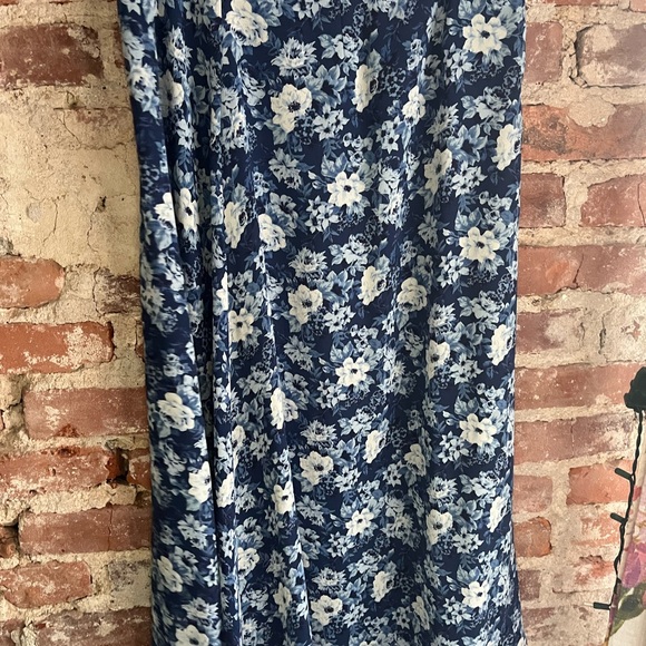 Vintage Express Blue Floral Button Front Skirt - Picture 4 of 7